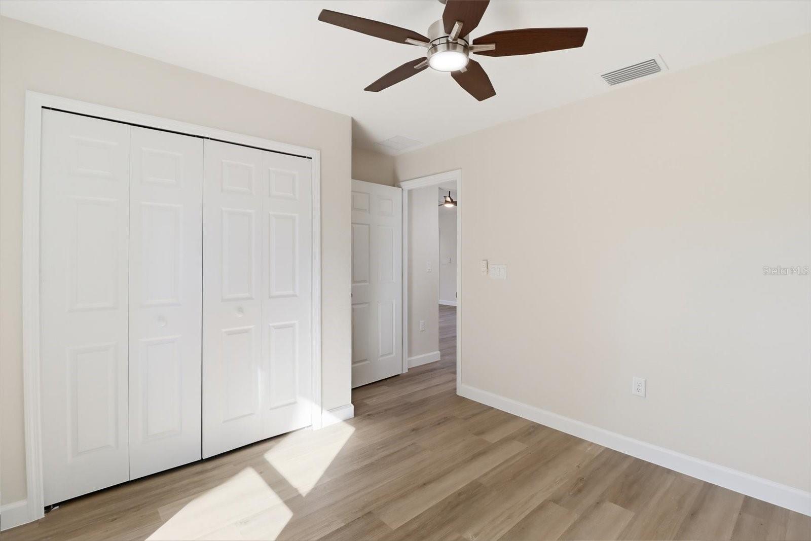 Listing photo id 32 for 2980 Camilo Drive