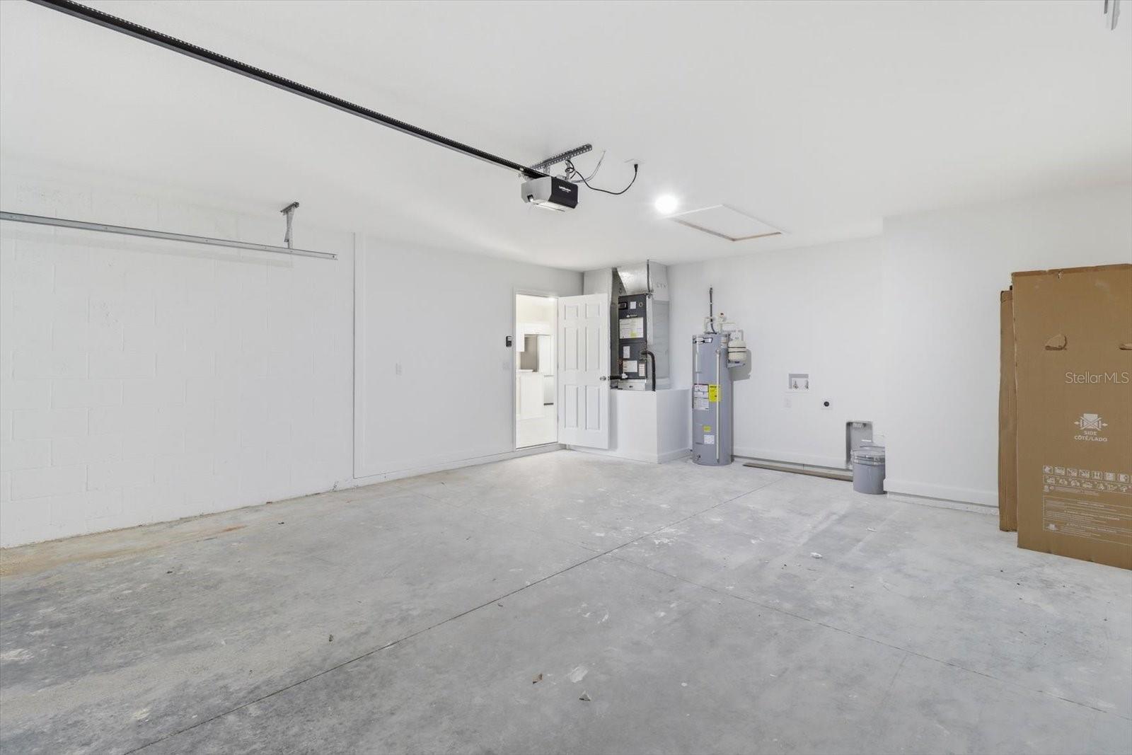 Listing photo id 34 for 2980 Camilo Drive