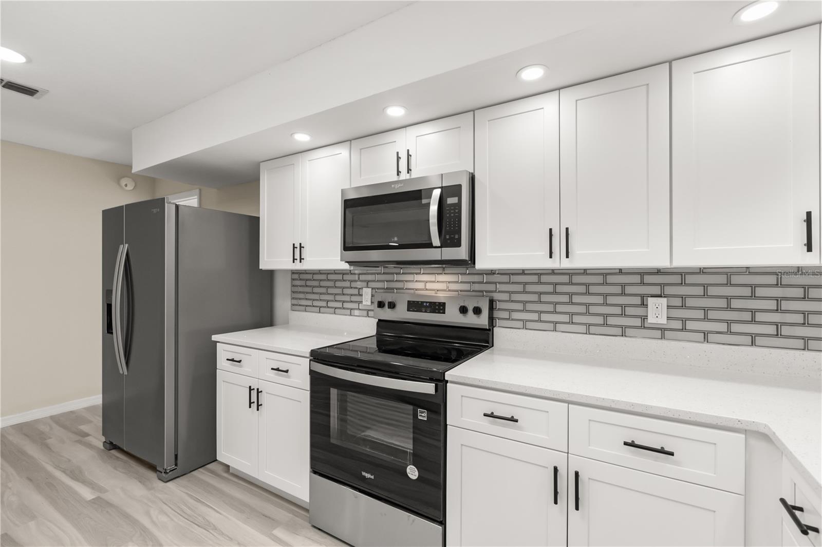 Image 12 of 34 For 15690 46th Circle