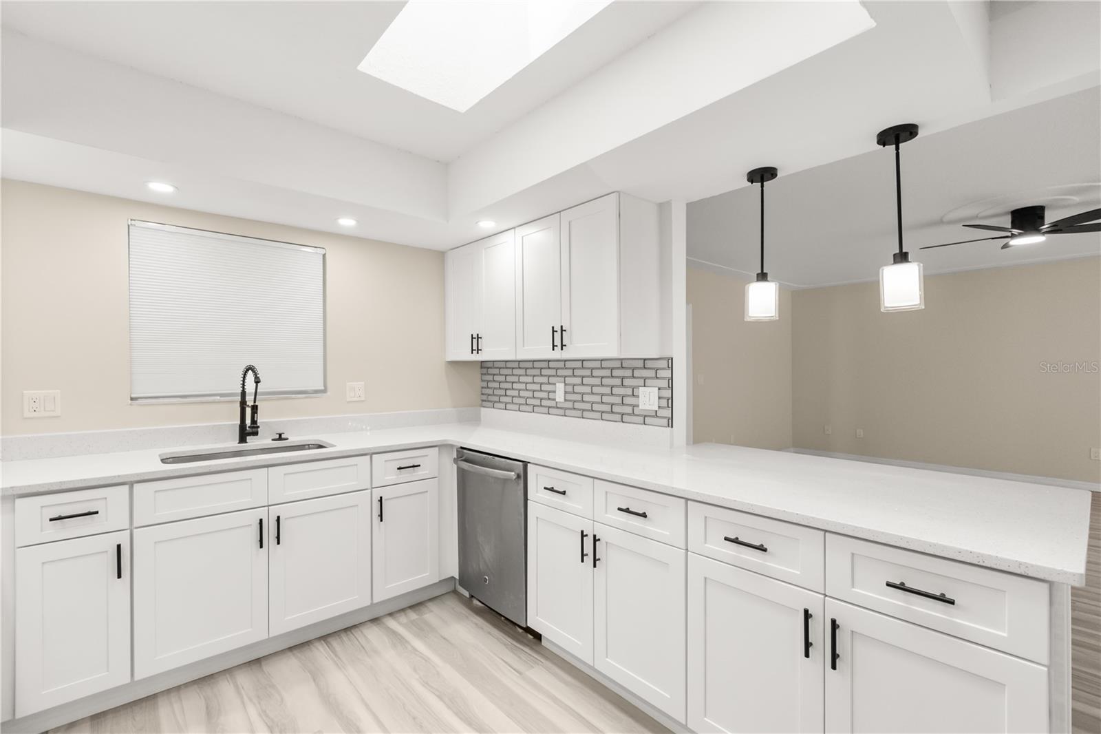 Image 13 of 34 For 15690 46th Circle