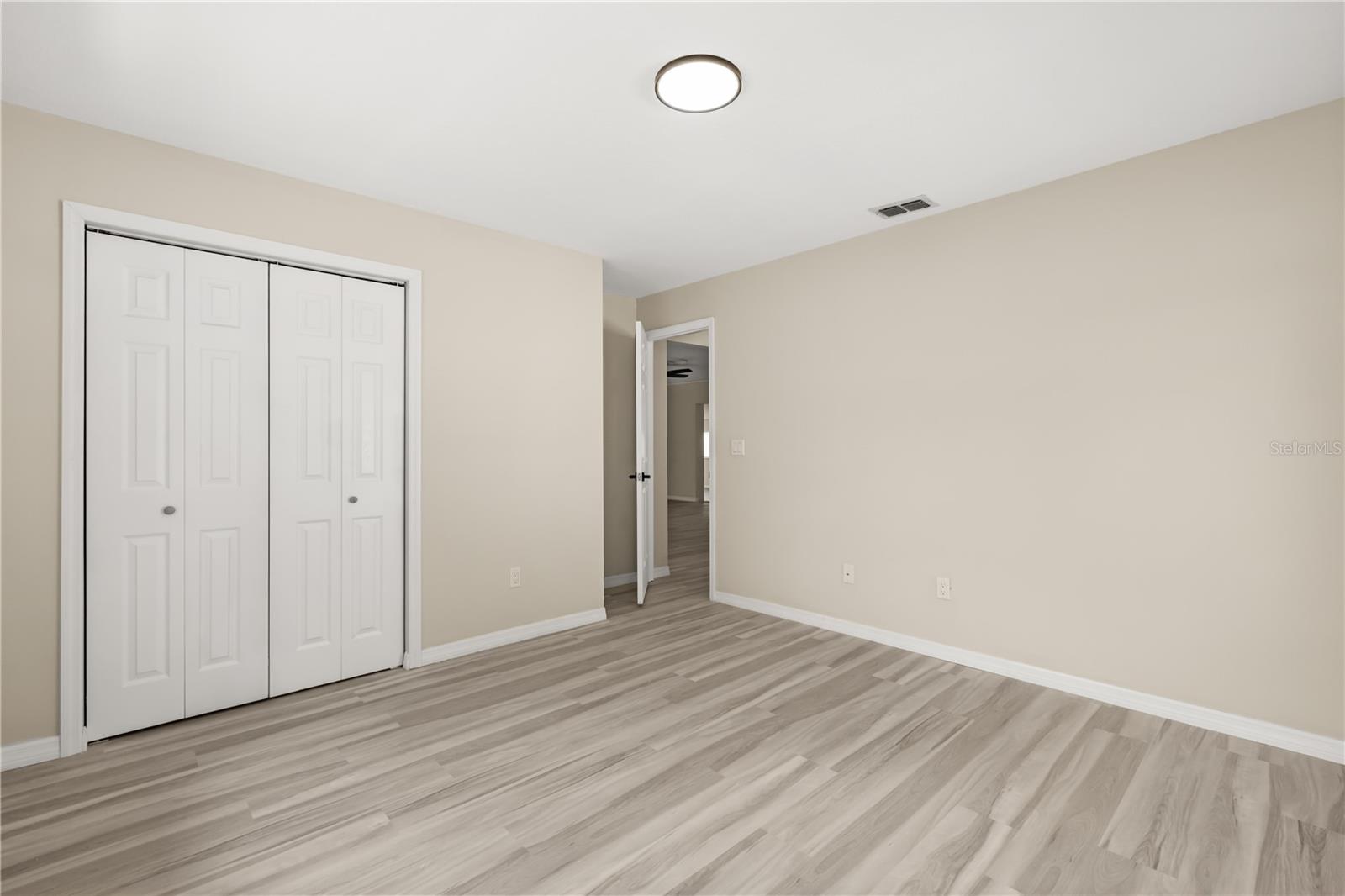 Image 20 of 34 For 15690 46th Circle