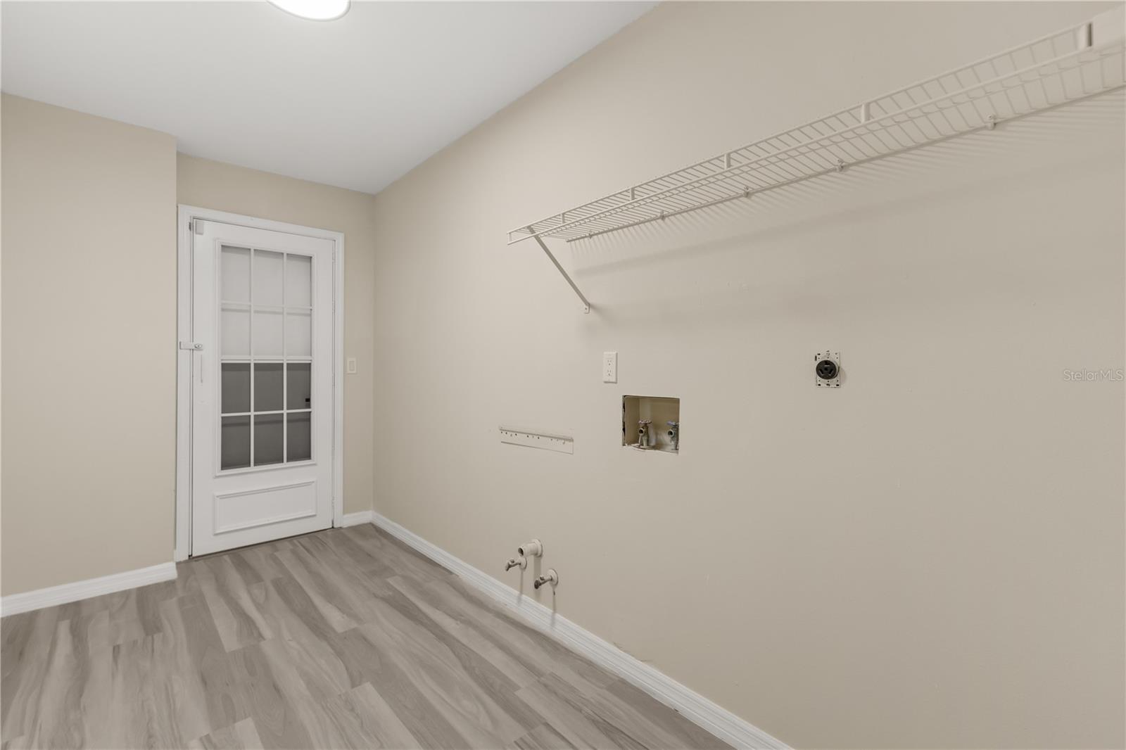 Image 21 of 34 For 15690 46th Circle