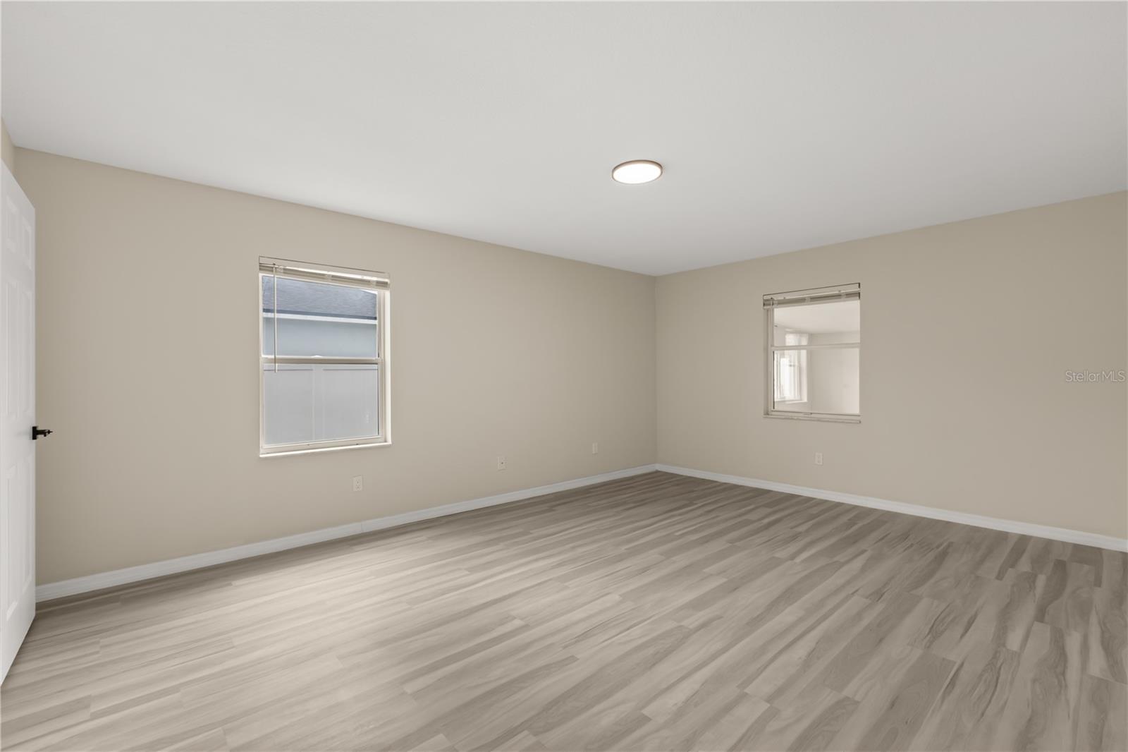 Image 22 of 34 For 15690 46th Circle