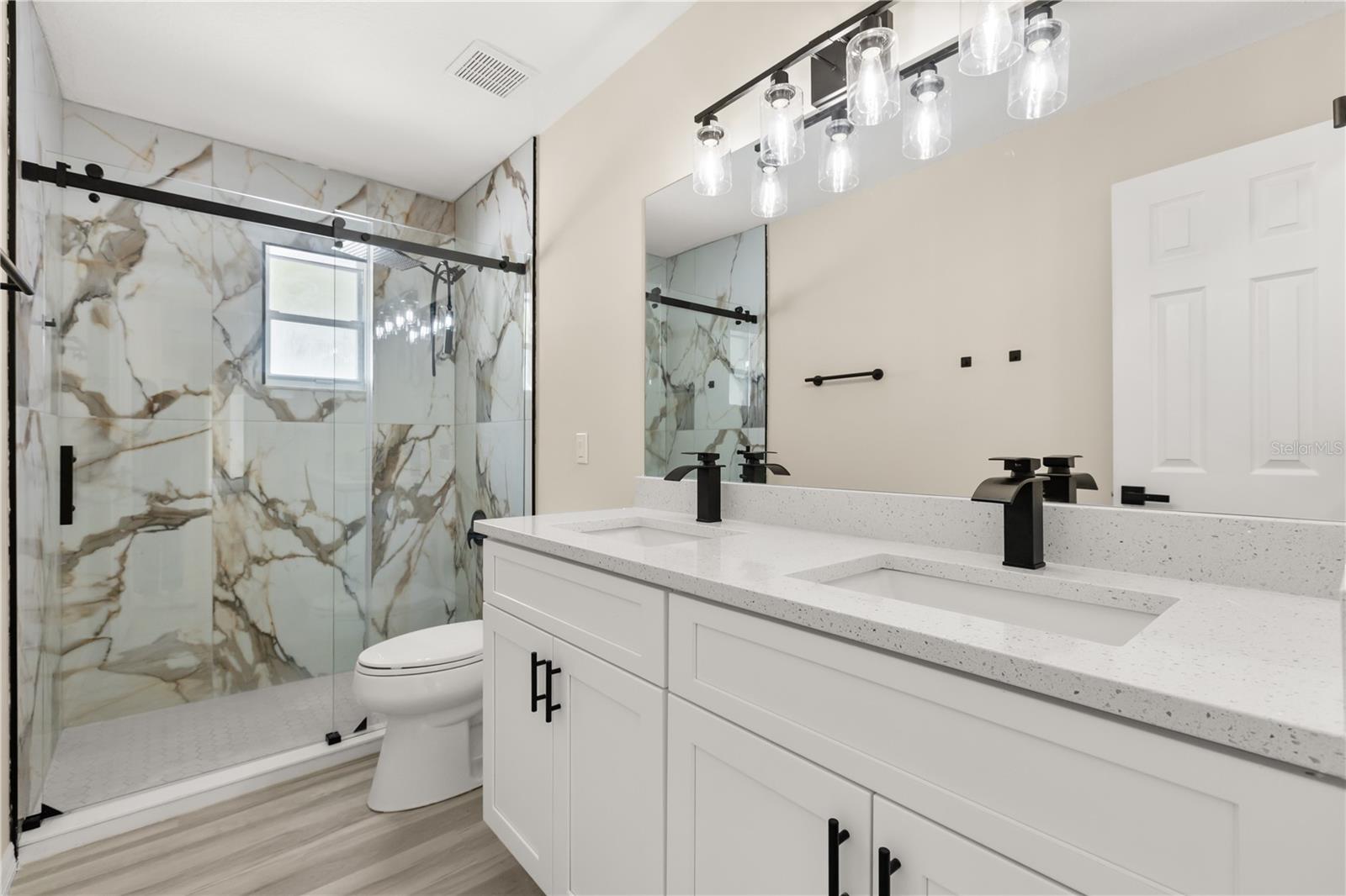 Image 25 of 34 For 15690 46th Circle