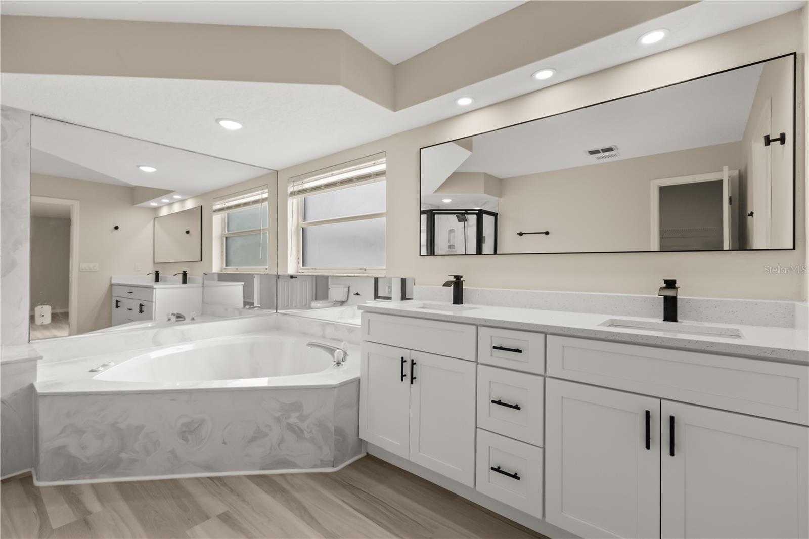 Image 26 of 34 For 15690 46th Circle