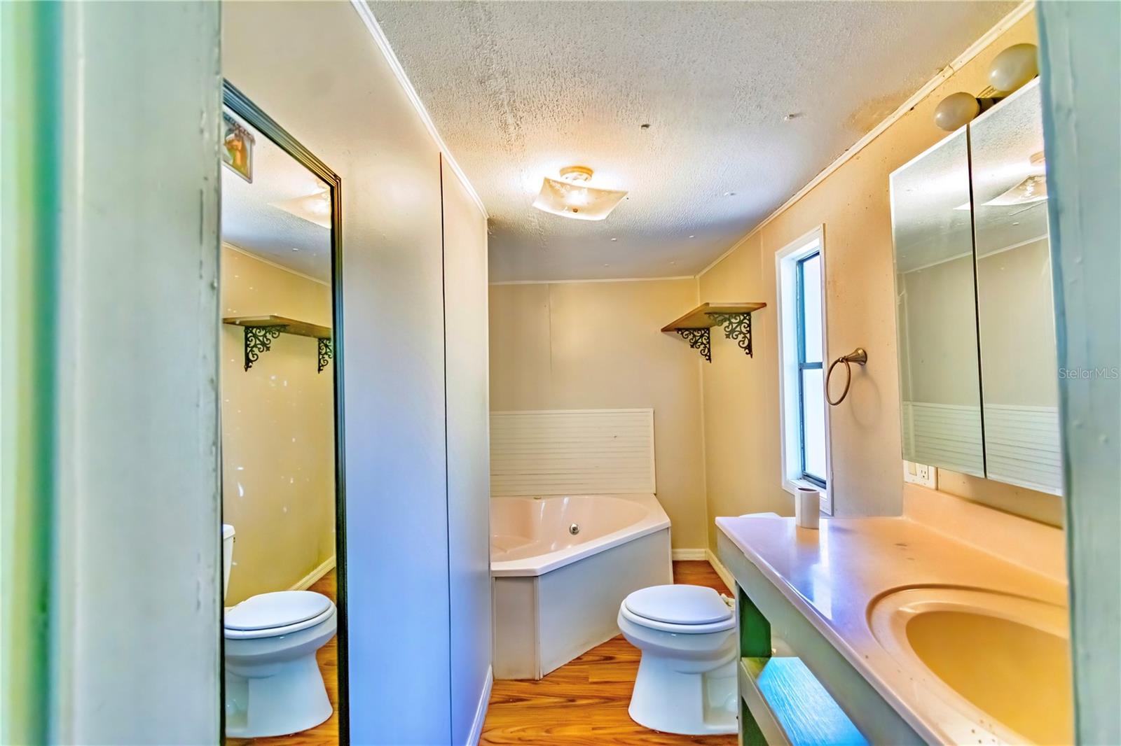 Image 14 of 26 For 2958 161st Place