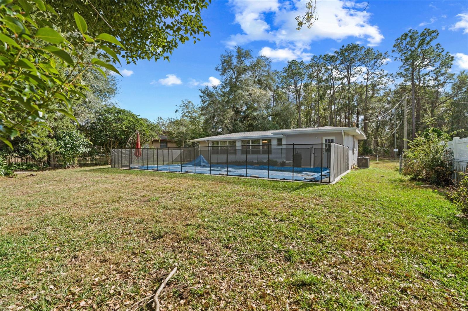 Image 8 of 38 For 410 Daisy Lane