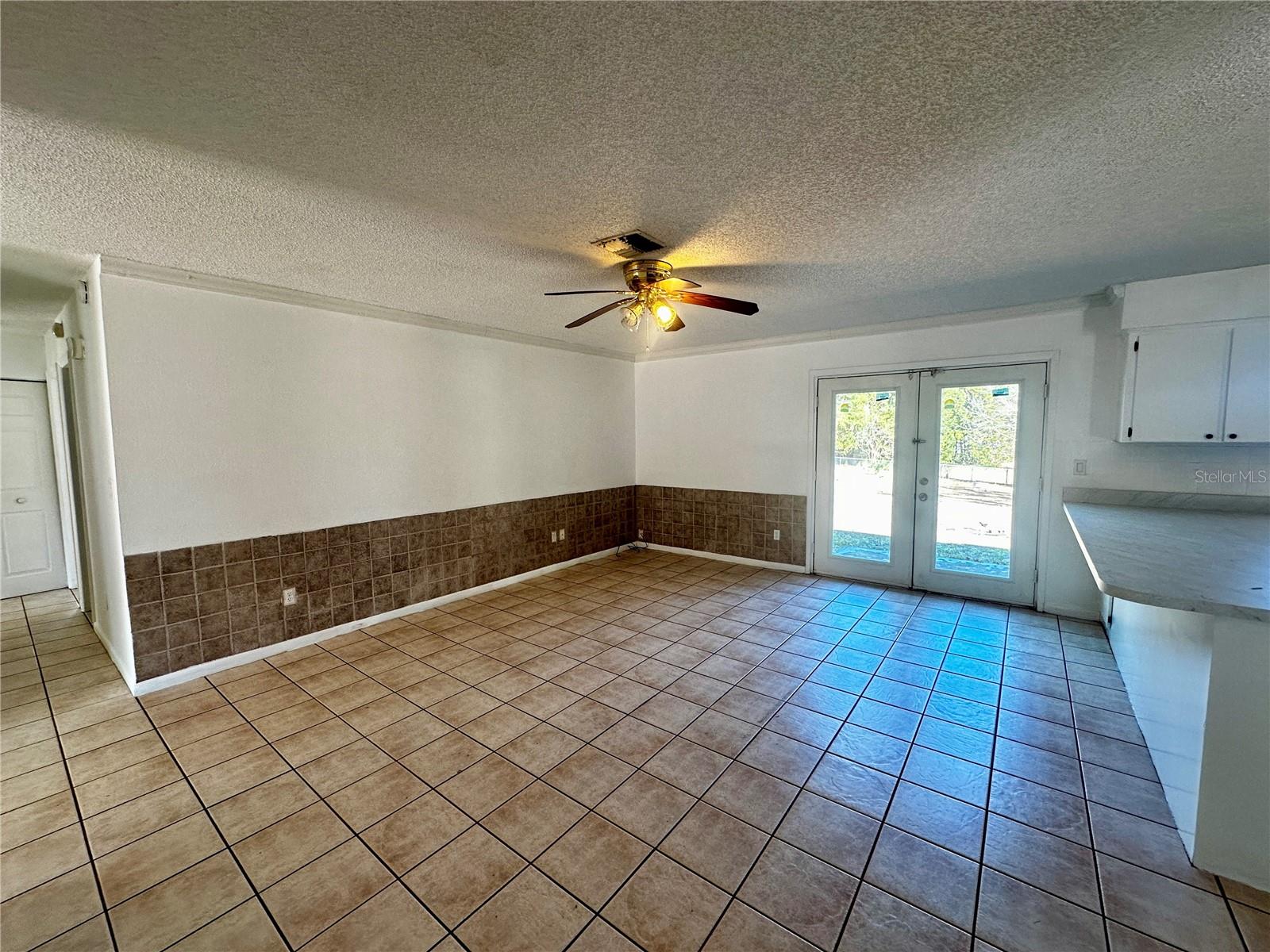 Image 14 of 22 For 606 Water Road