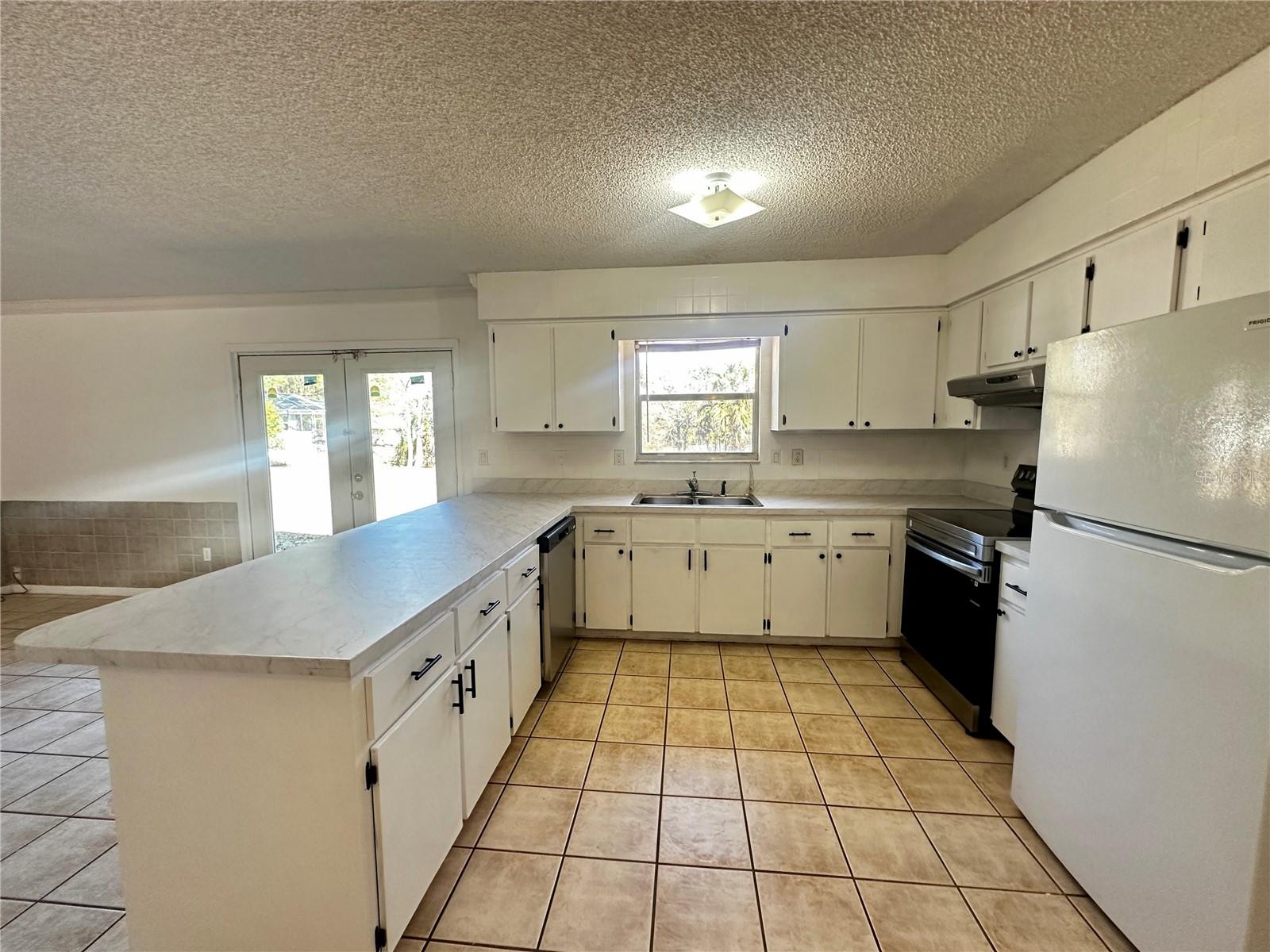 Image 22 of 22 For 606 Water Road