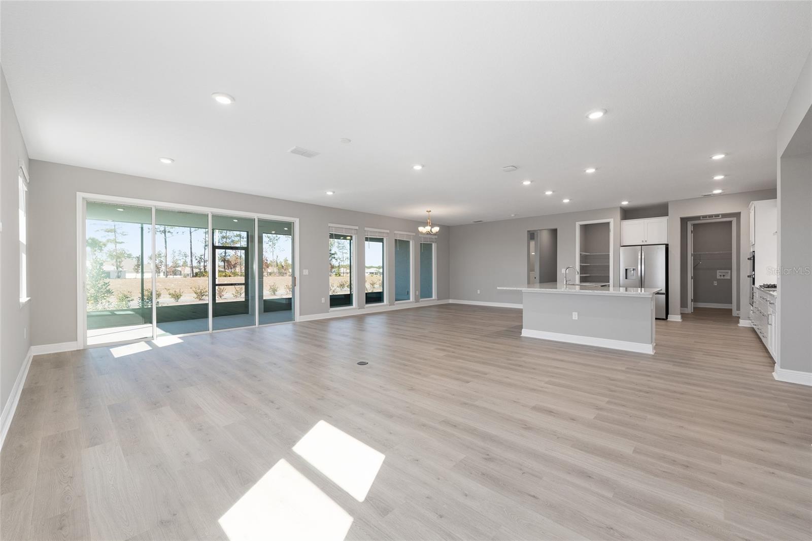 Image 18 of 48 For 10128 106th Circle