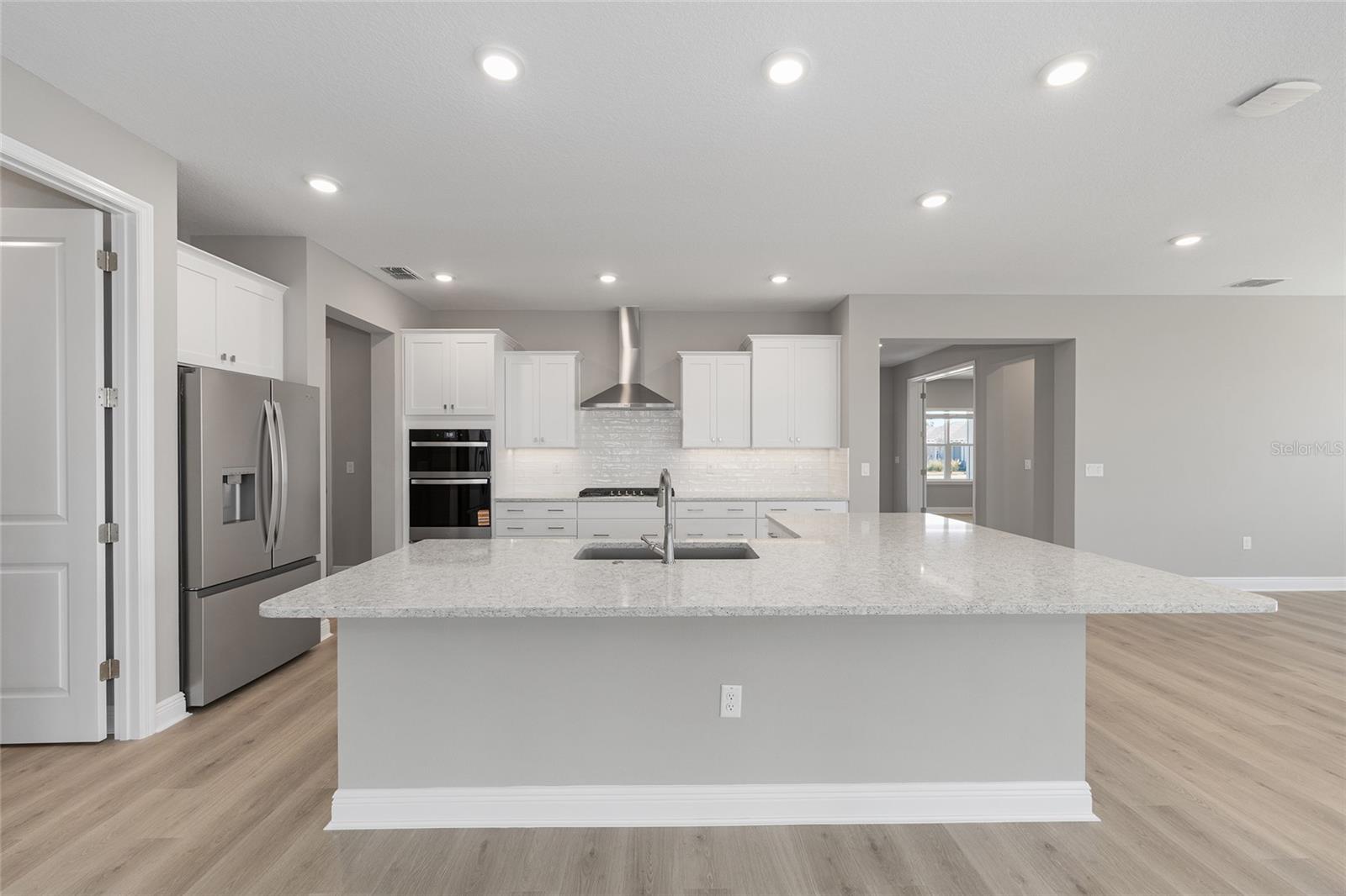 Image 24 of 48 For 10128 106th Circle