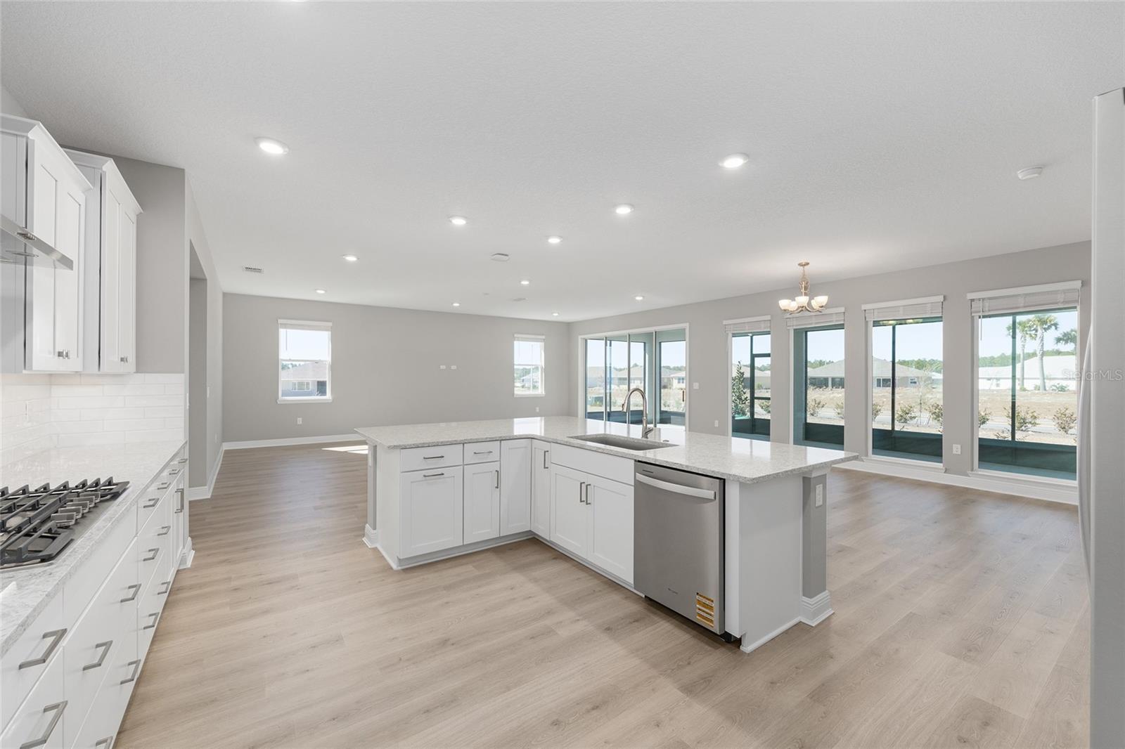 Image 27 of 48 For 10128 106th Circle