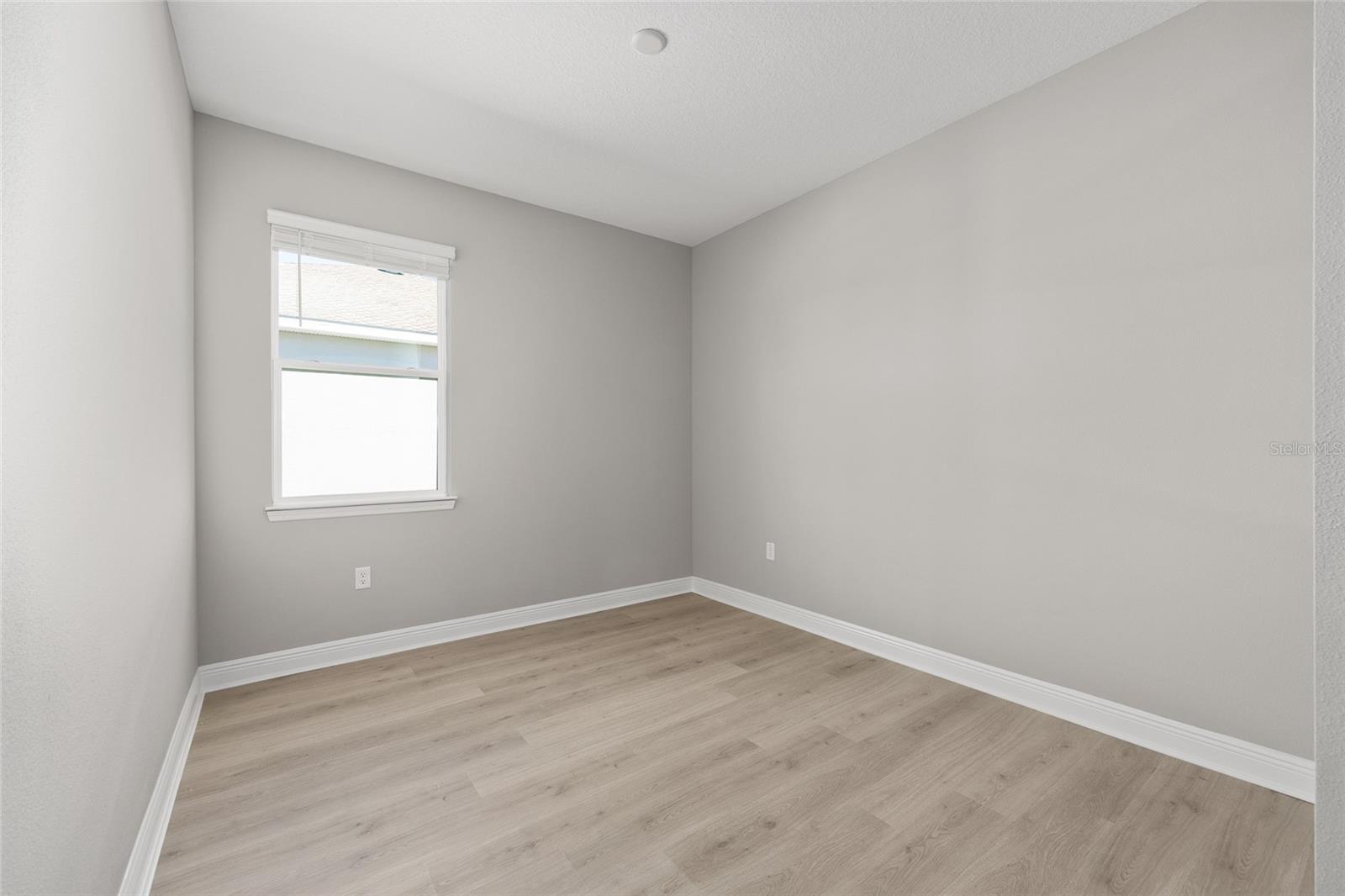 Image 37 of 48 For 10128 106th Circle