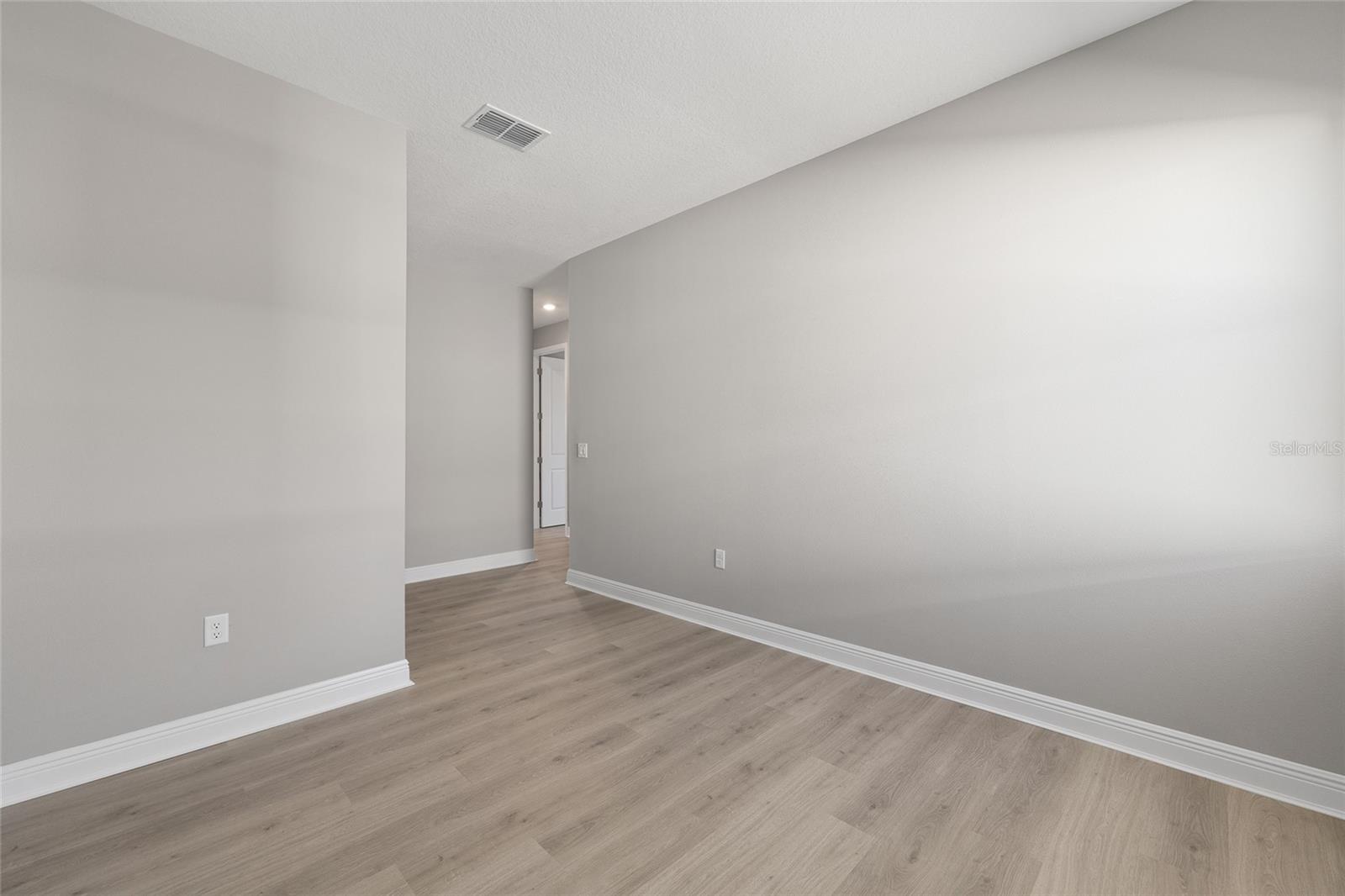 Image 38 of 48 For 10128 106th Circle