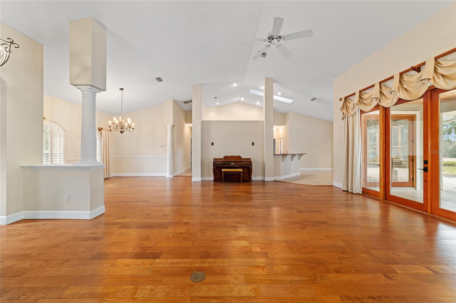 Image 11 of 63 For 7939 12th Circle