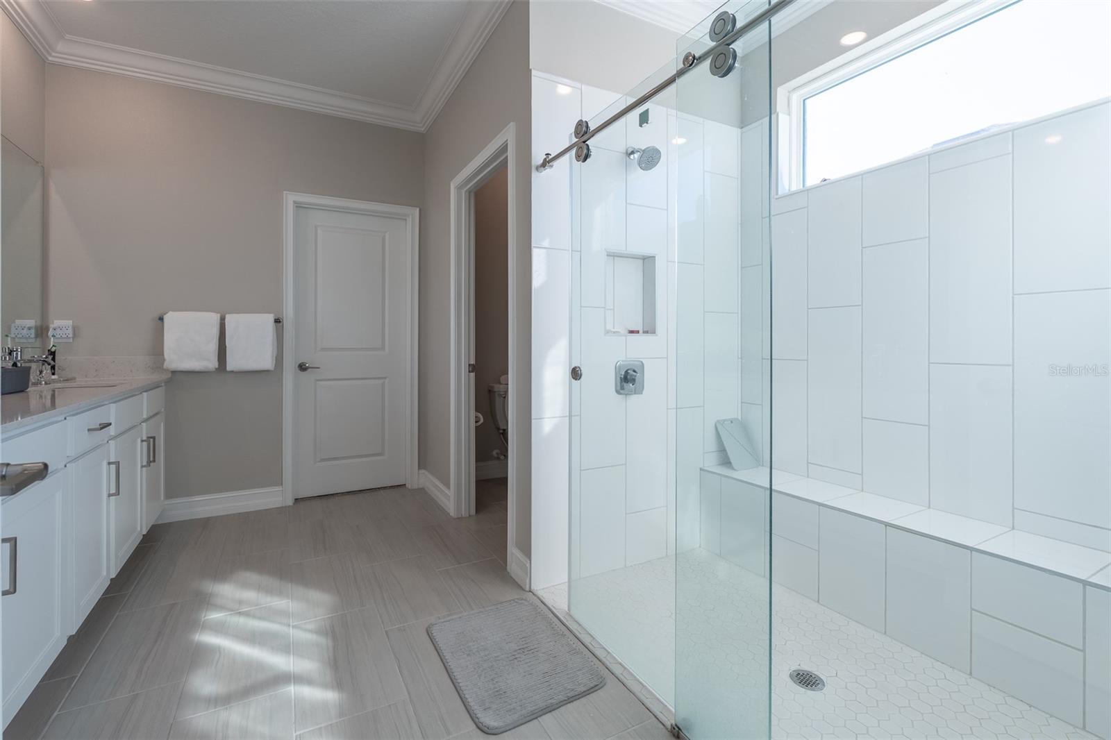 Image 23 of 49 For 3812 5th Avenue