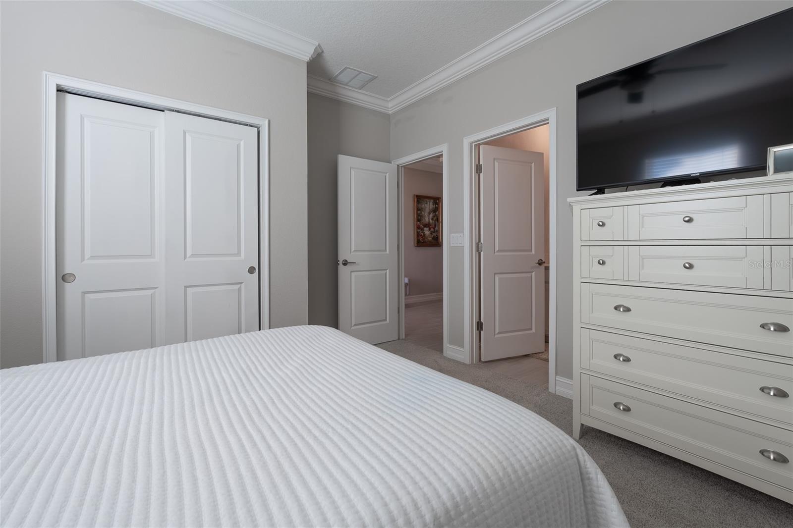 Image 31 of 49 For 3812 5th Avenue