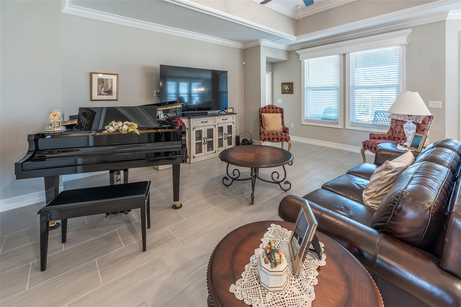 Image 8 of 49 For 3812 5th Avenue