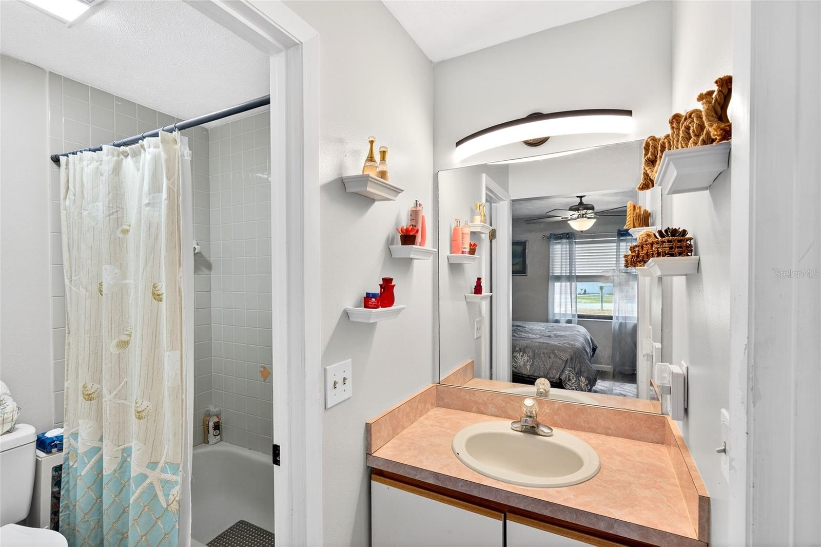 Image 12 of 23 For 5870 55th Court