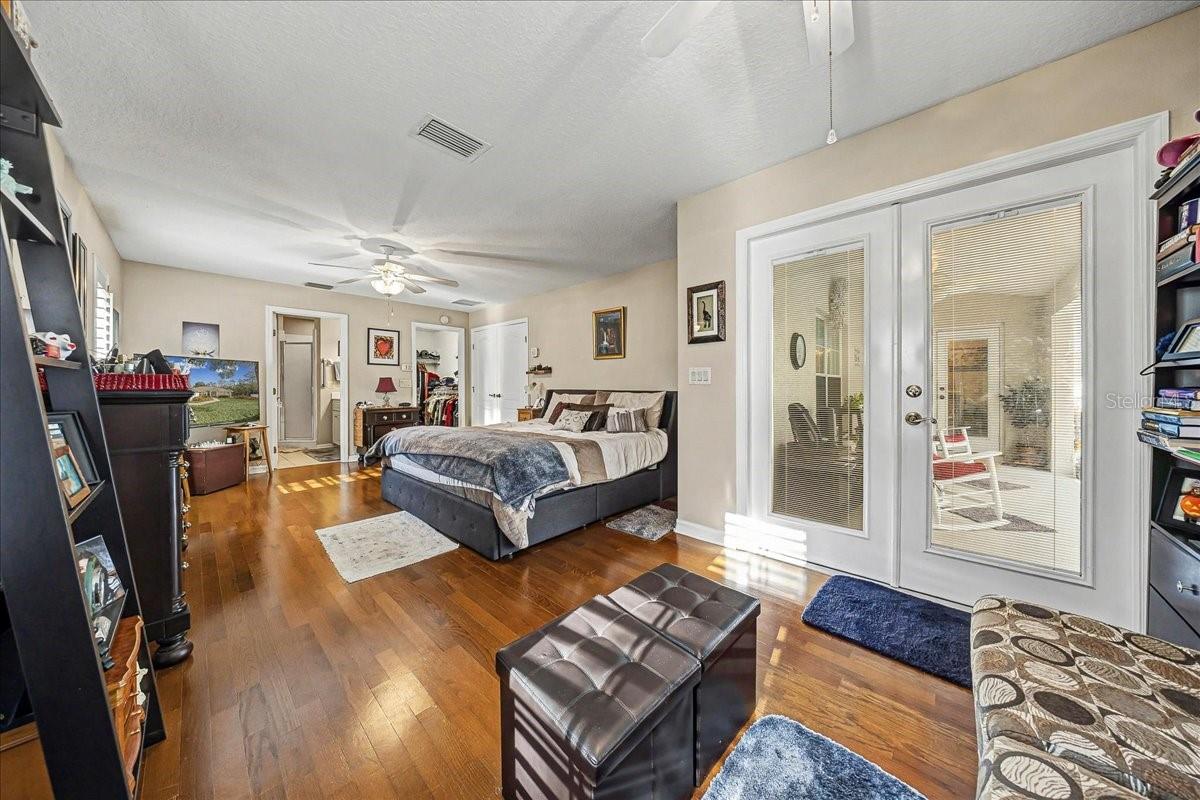 Image 14 of 48 For 6607 11th Loop