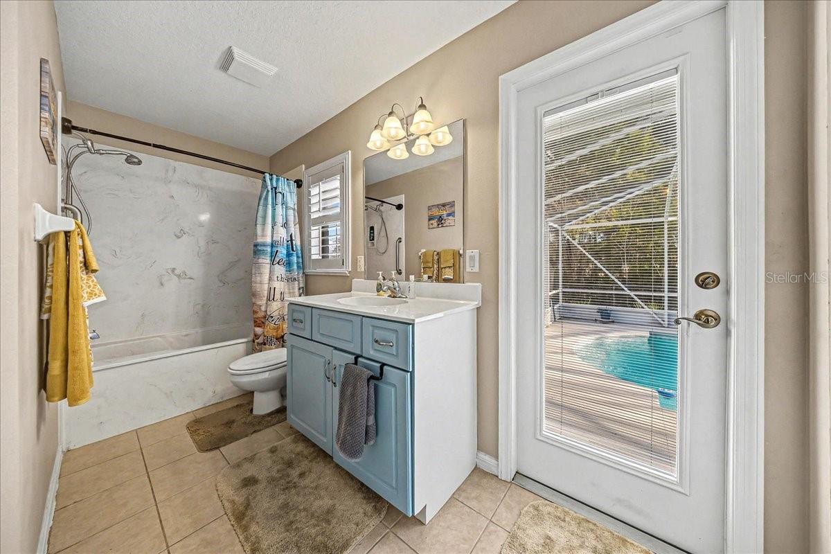 Image 24 of 48 For 6607 11th Loop