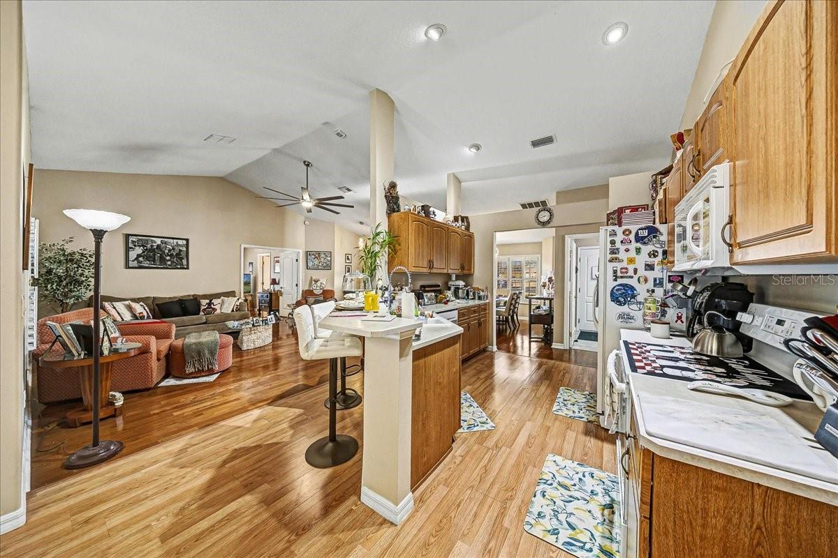 Image 9 of 48 For 6607 11th Loop