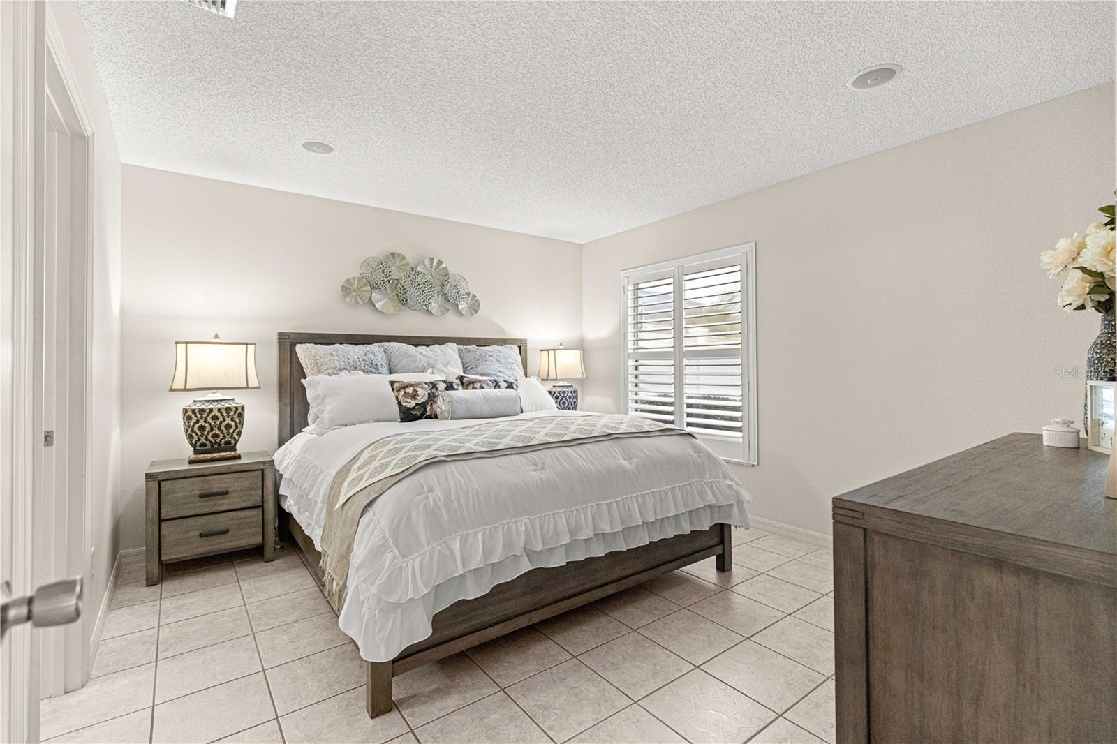 Image 23 of 44 For 3024 Macon Court