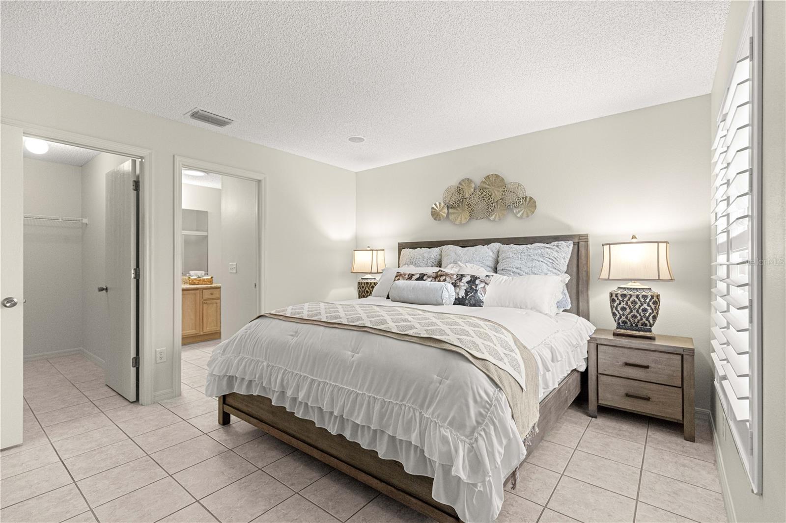 Image 24 of 44 For 3024 Macon Court