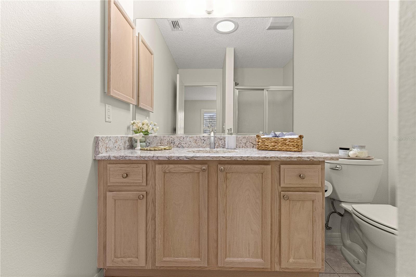 Image 27 of 44 For 3024 Macon Court