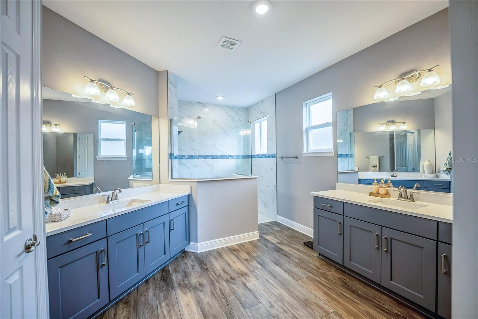 Image 36 of 61 For 8370 99th Terrace