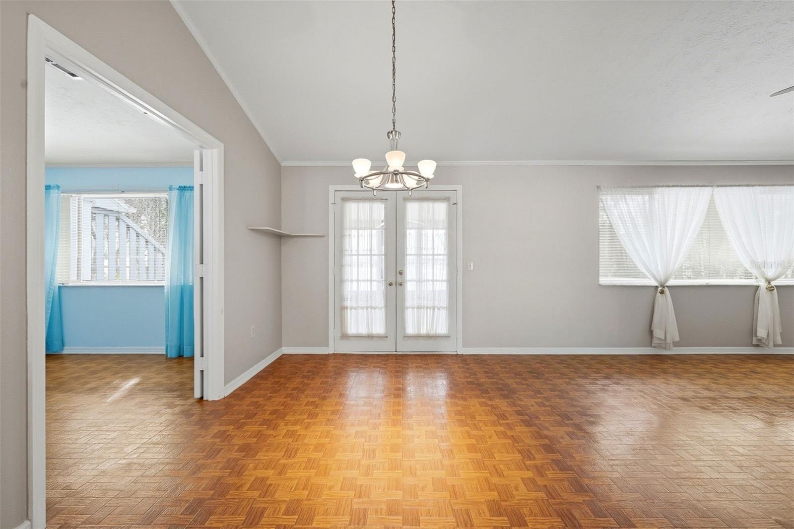 Image 17 of 48 For 554 Cherry Laurel Court