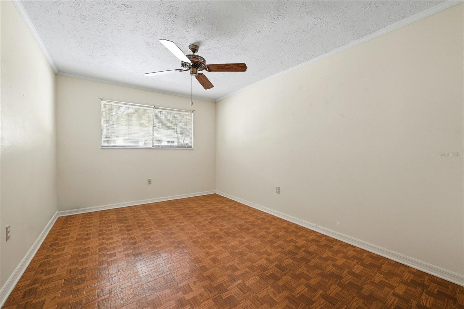 Image 27 of 48 For 554 Cherry Laurel Court