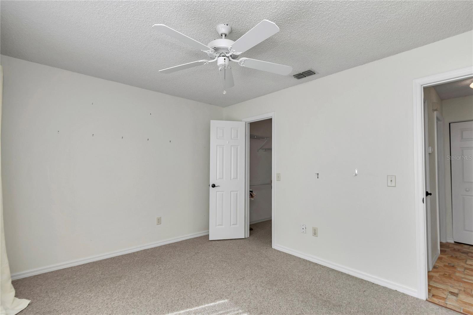 Image 22 of 51 For 6461 80th Place