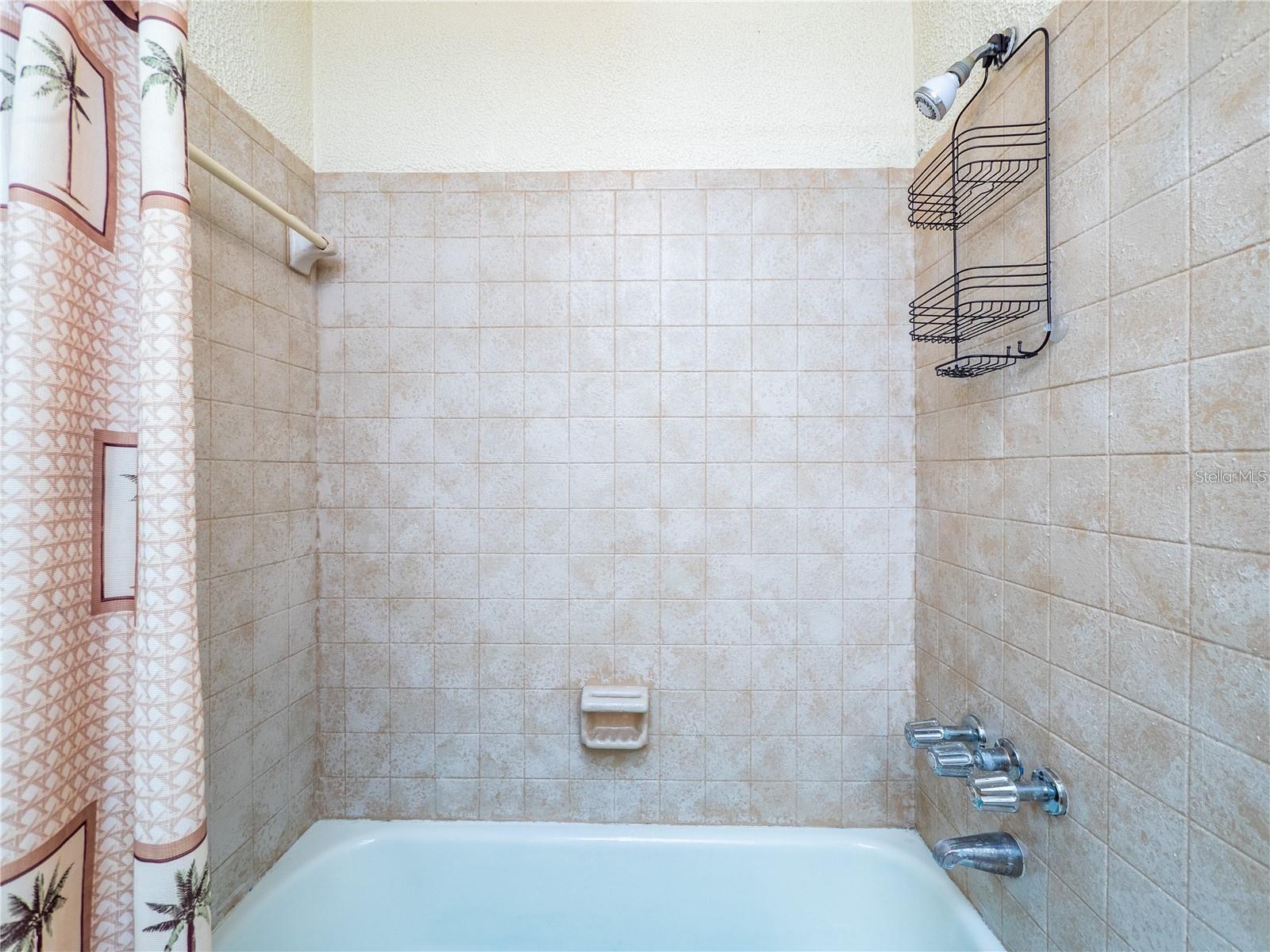 Image 6 of 8 For 1125 46th Court