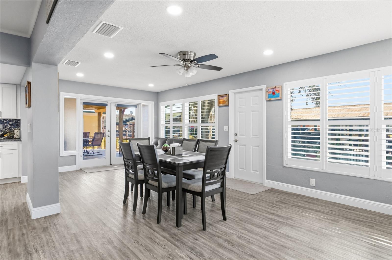 Image 11 of 59 For 1621 Spring Garden Drive