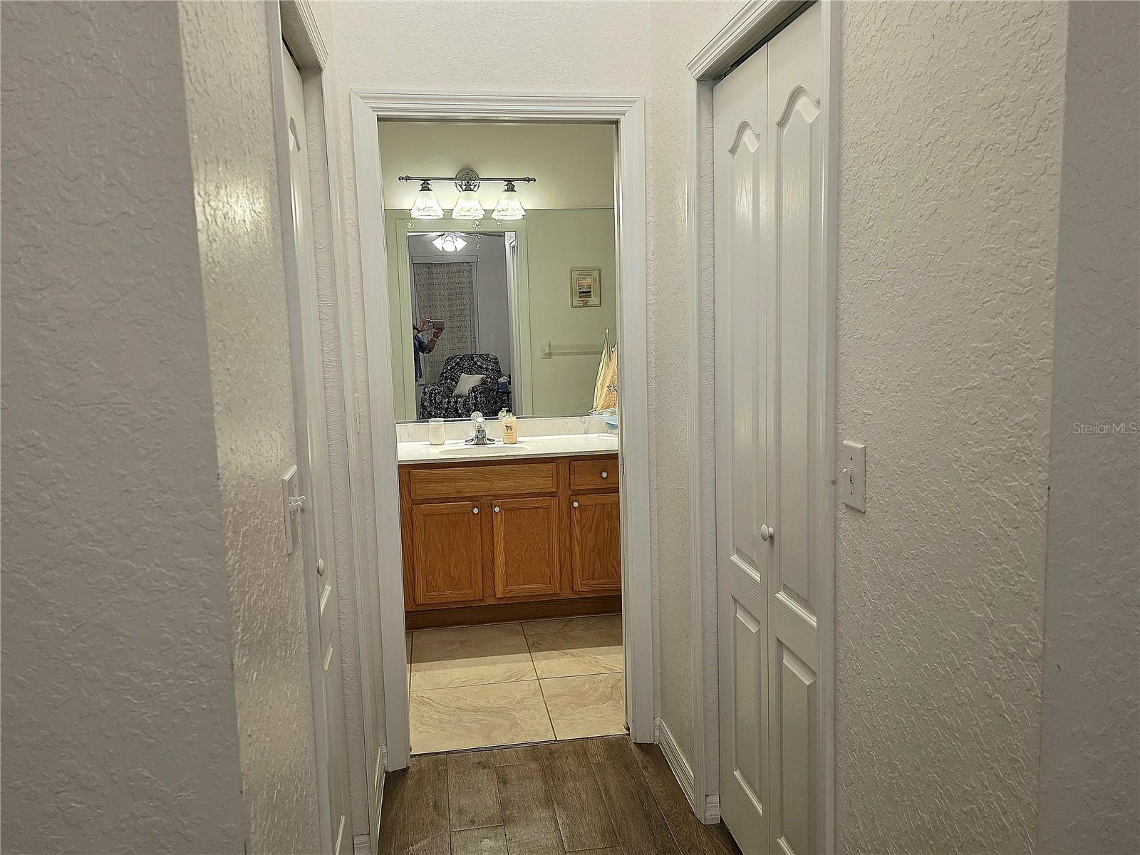 Image 20 of 37 For 2116 40th Terrace