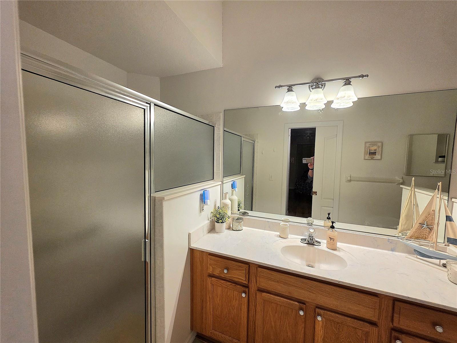 Image 21 of 37 For 2116 40th Terrace