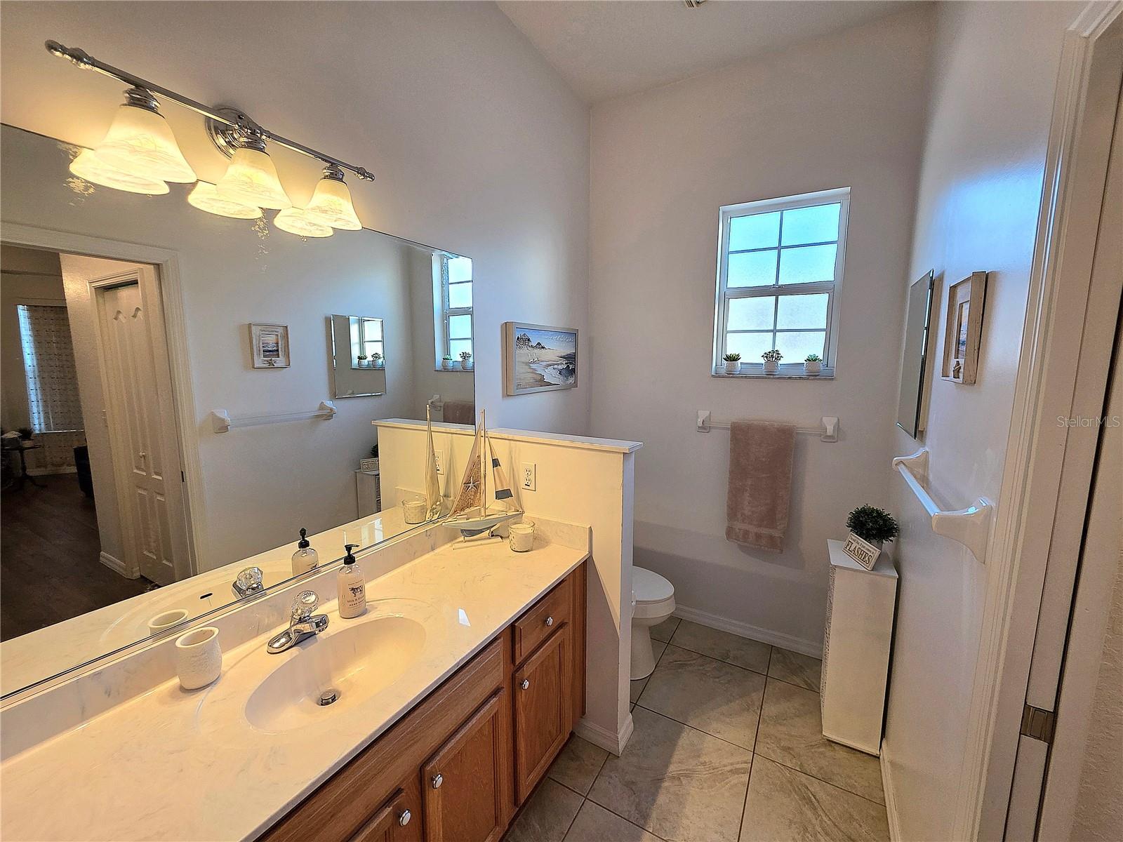 Image 22 of 37 For 2116 40th Terrace