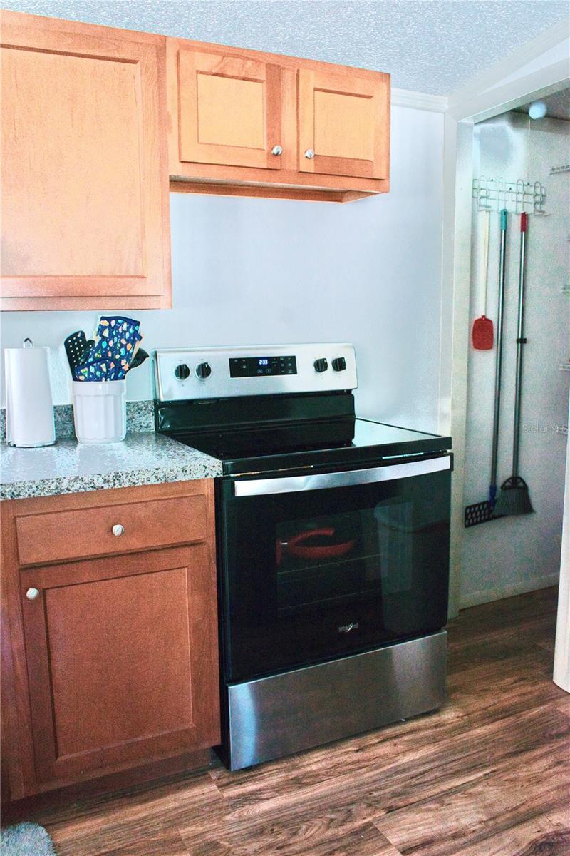 Image 11 of 26 For 5700 Silk Terrace