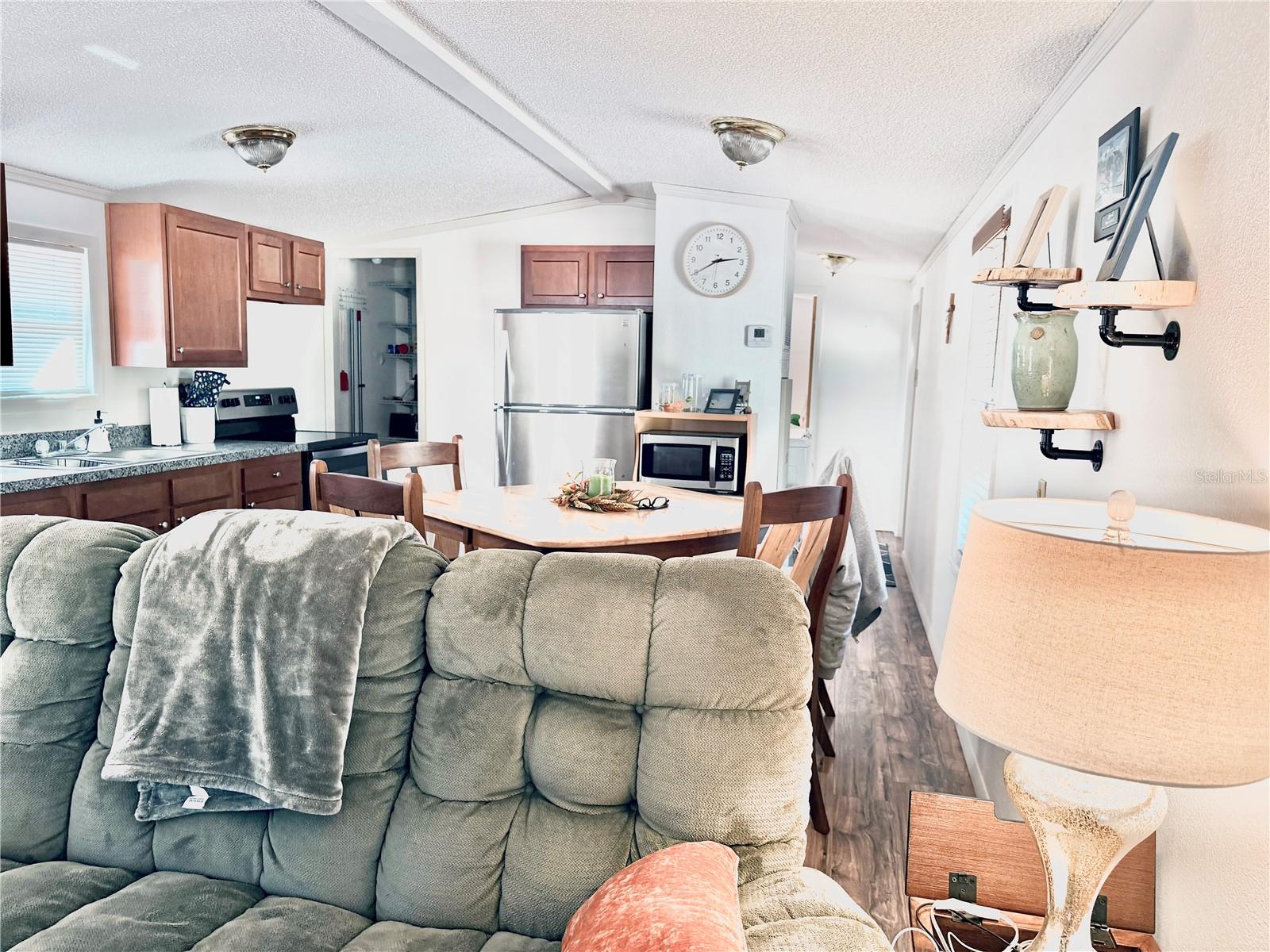 Image 6 of 26 For 5700 Silk Terrace