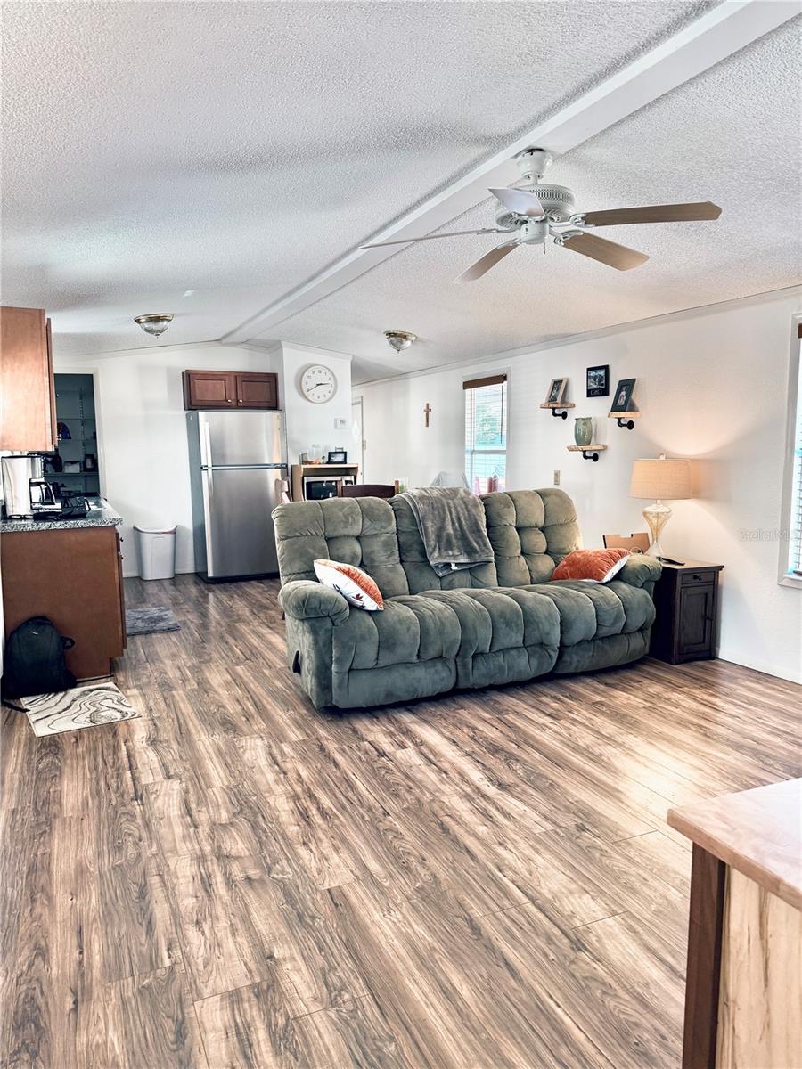 Image 8 of 26 For 5700 Silk Terrace