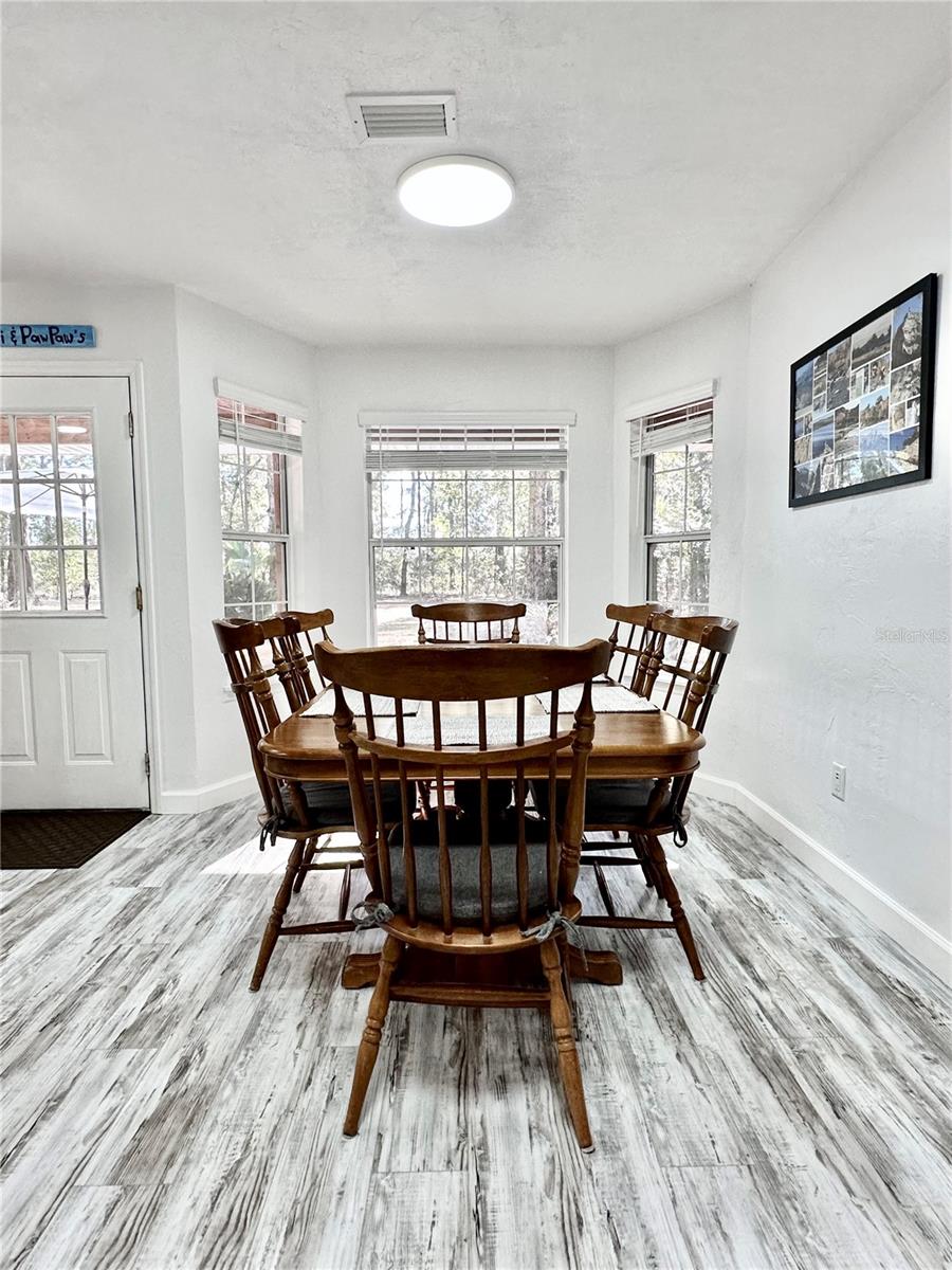 Image 19 of 41 For 15507 268th Terrace