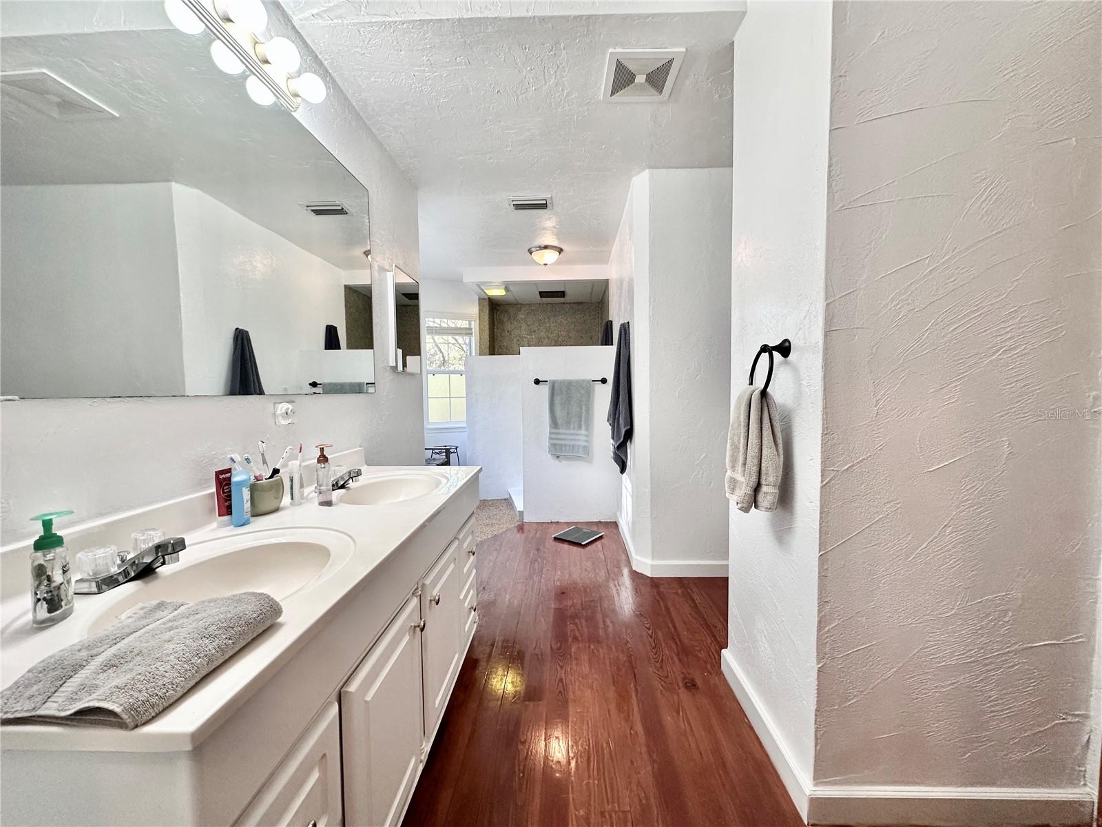 Image 26 of 41 For 15507 268th Terrace