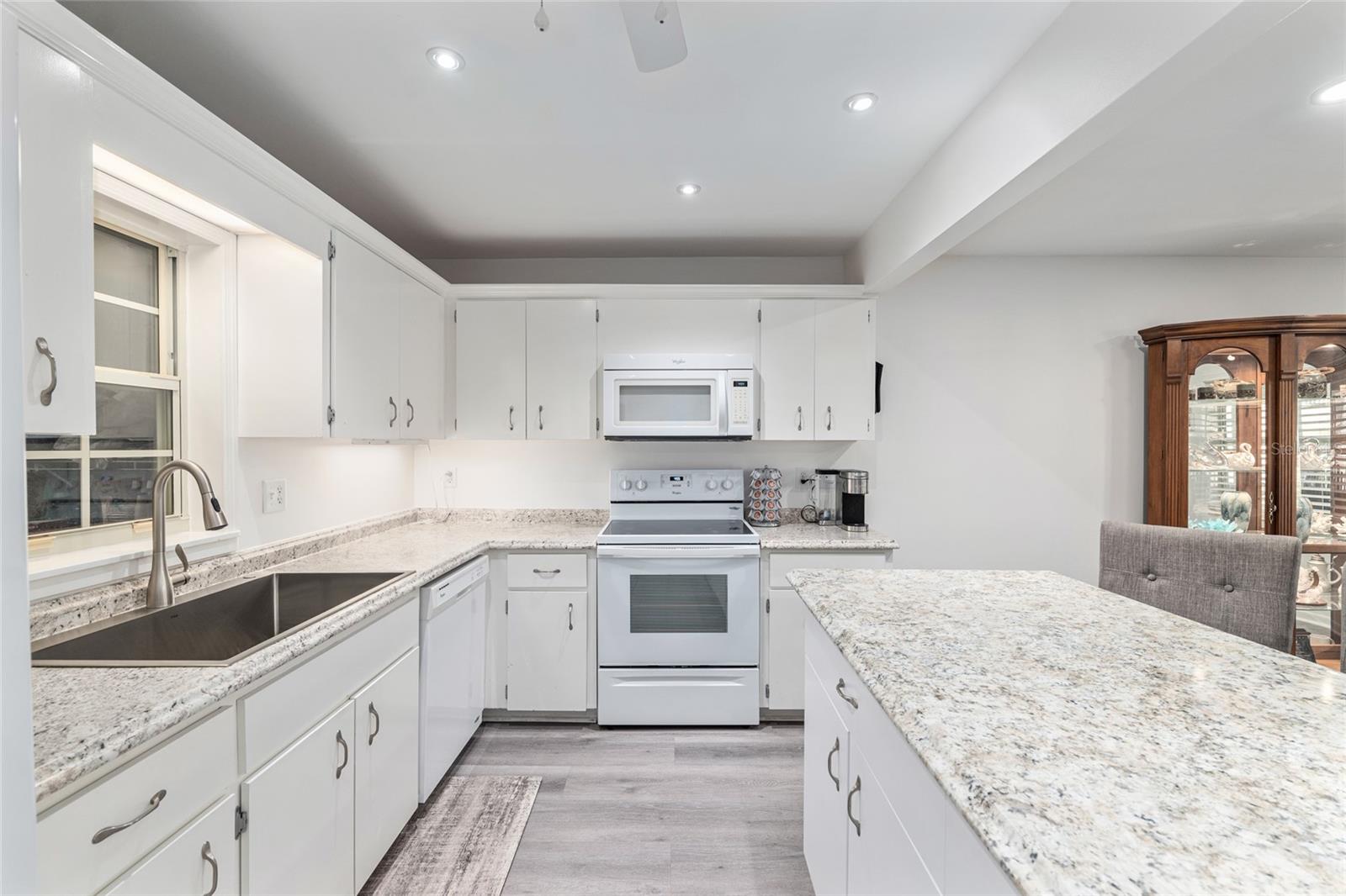 Image 14 of 40 For 8889 96th Street E