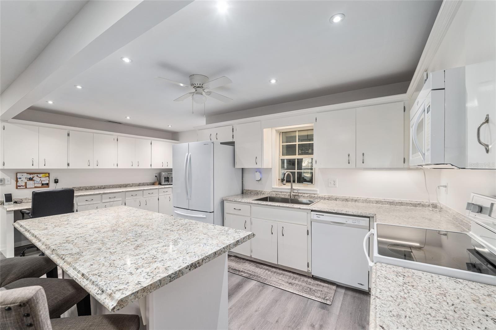 Image 15 of 40 For 8889 96th Street E