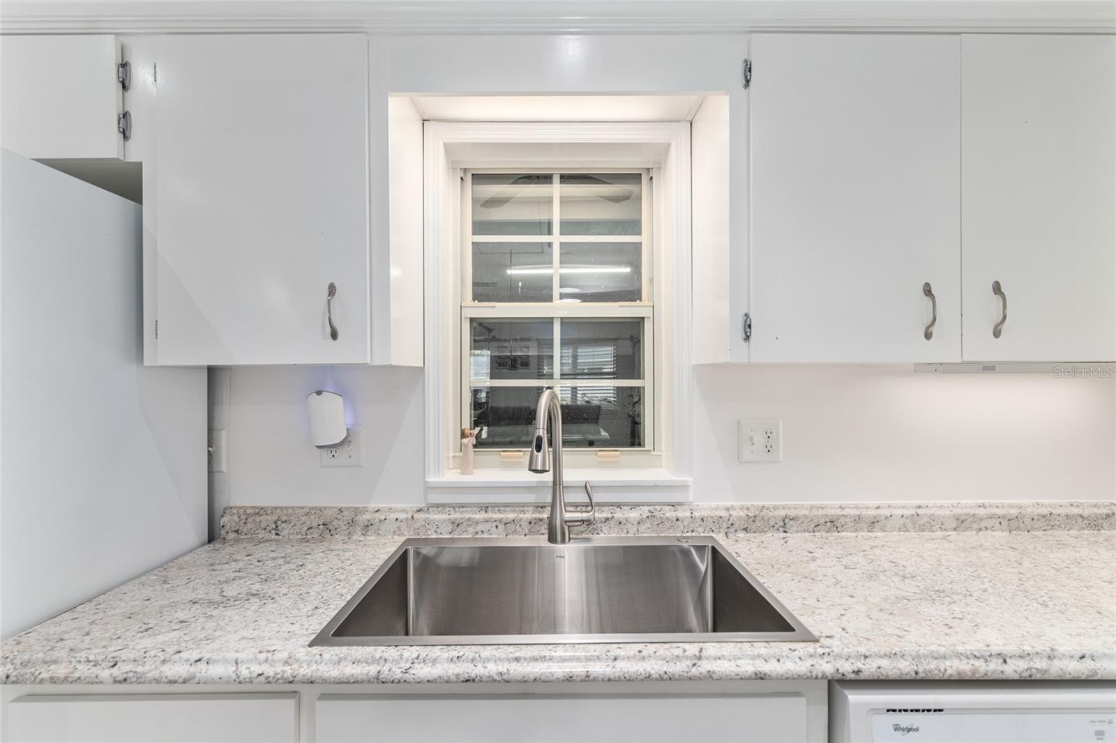 Image 16 of 40 For 8889 96th Street E