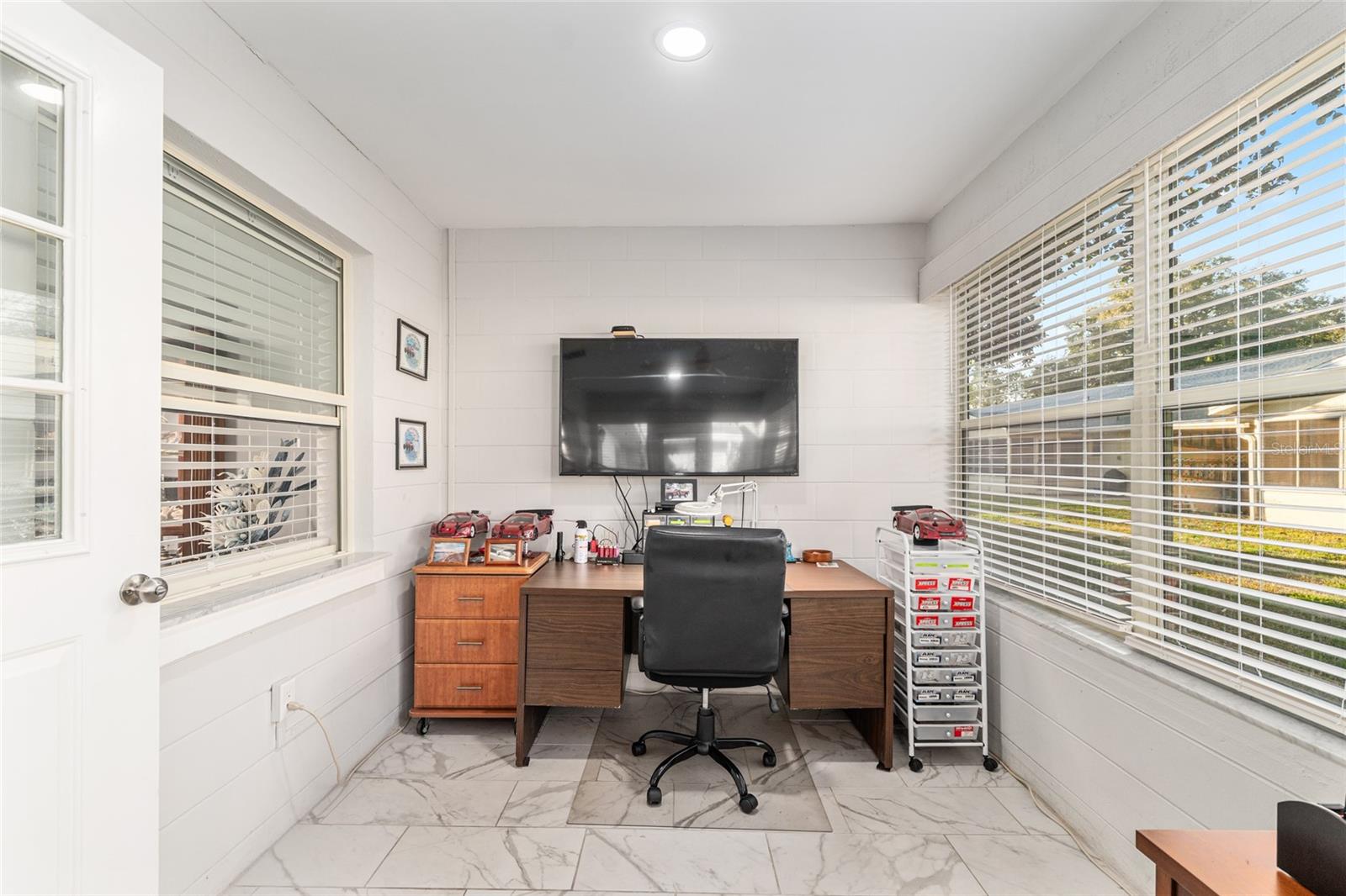 Image 32 of 40 For 8889 96th Street E