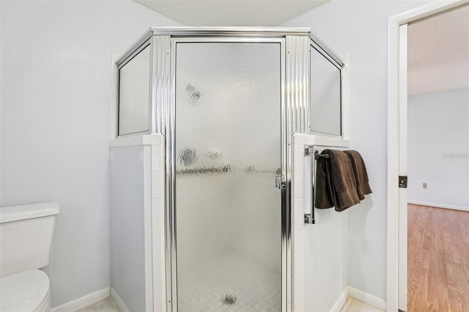 Image 22 of 65 For 2108 Greenlaw Court