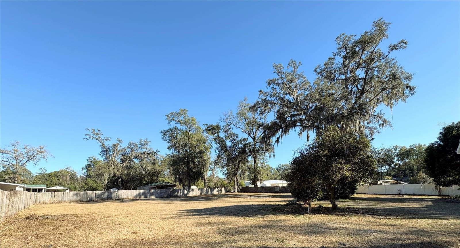 Image 13 of 67 For 895 80th Avenue