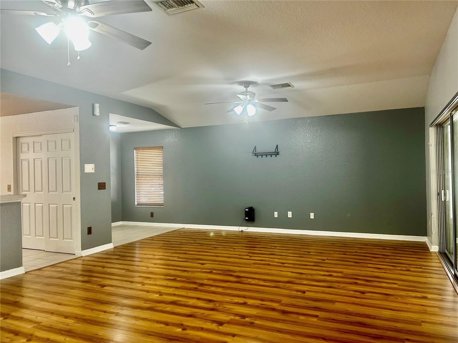 Image 19 of 41 For 5155 39th Street